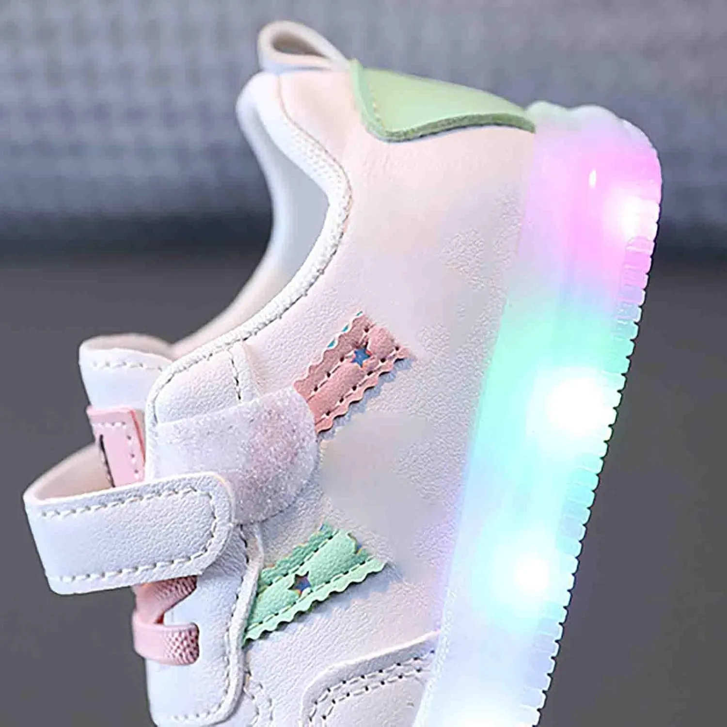Toddler Baby Light Up Shoes Kids Casual Non Slip Walking Board Shoes Boys Girls LED Flashing Breathable Sneakers